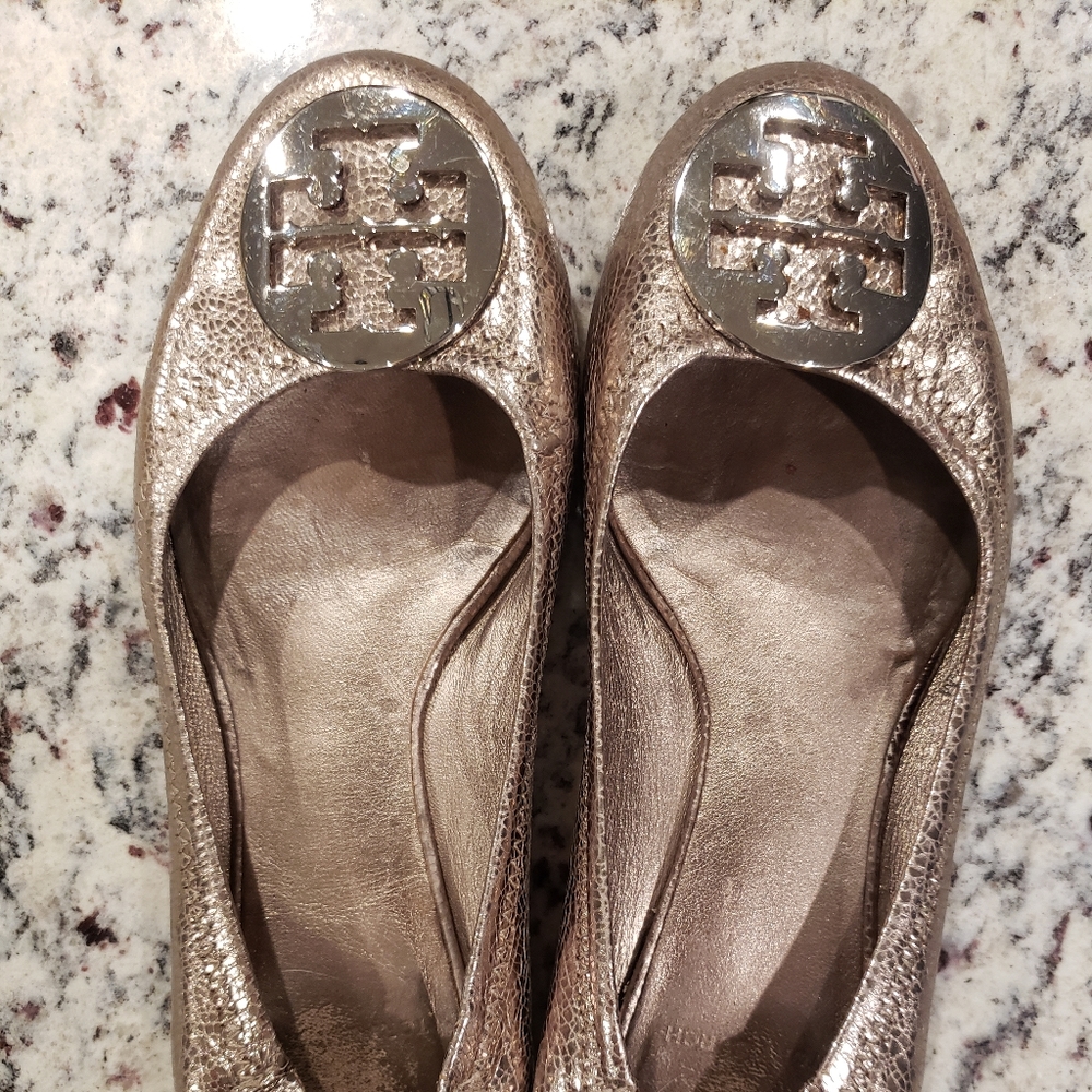 TORY BURCH Reva Ballet Flats Pewter with Silver Tory Burch Logo